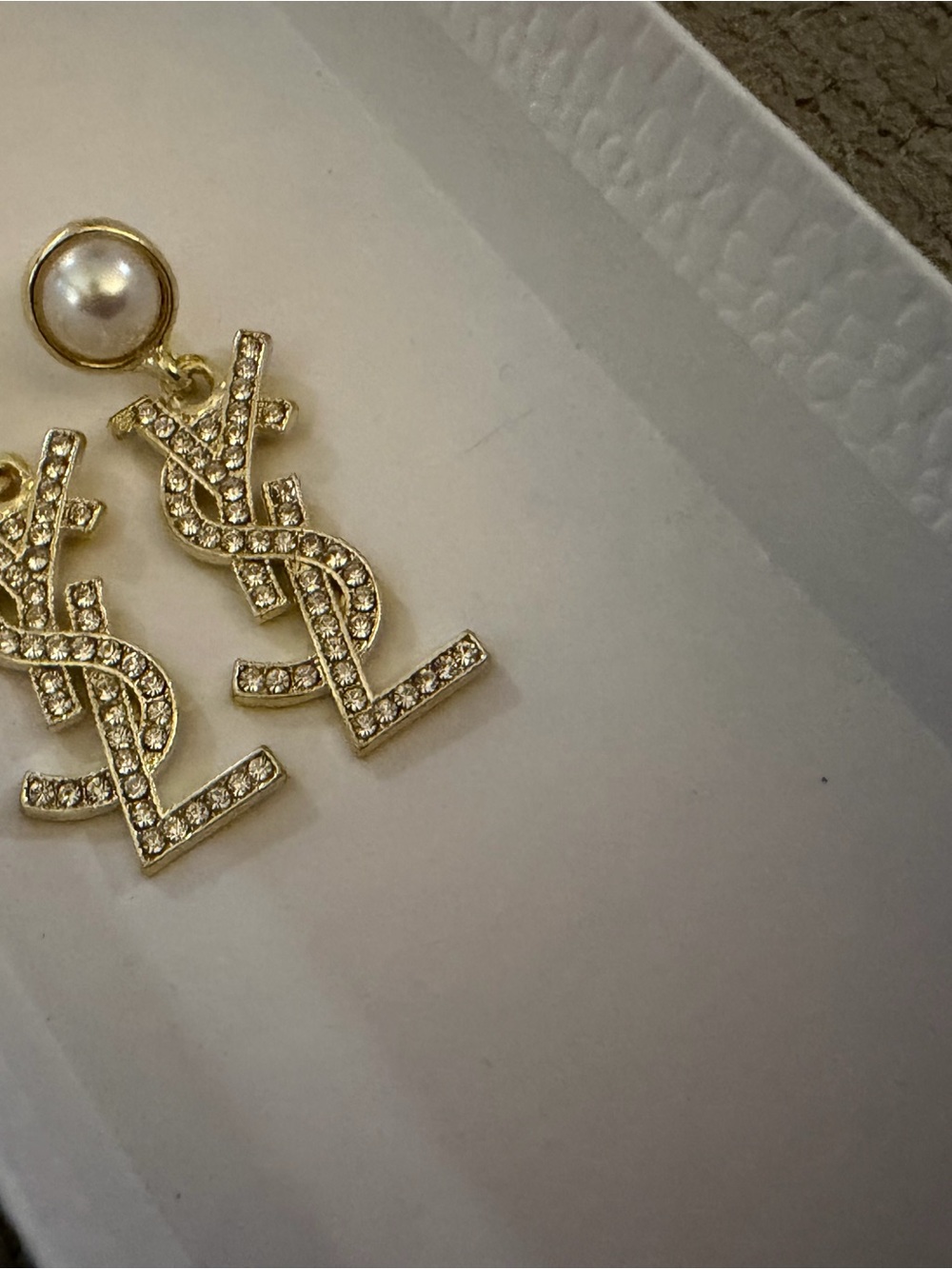 Gold Pearl Drop Earrings with Crystal Accents, fashion jewelry, new - Picture 2 of 9